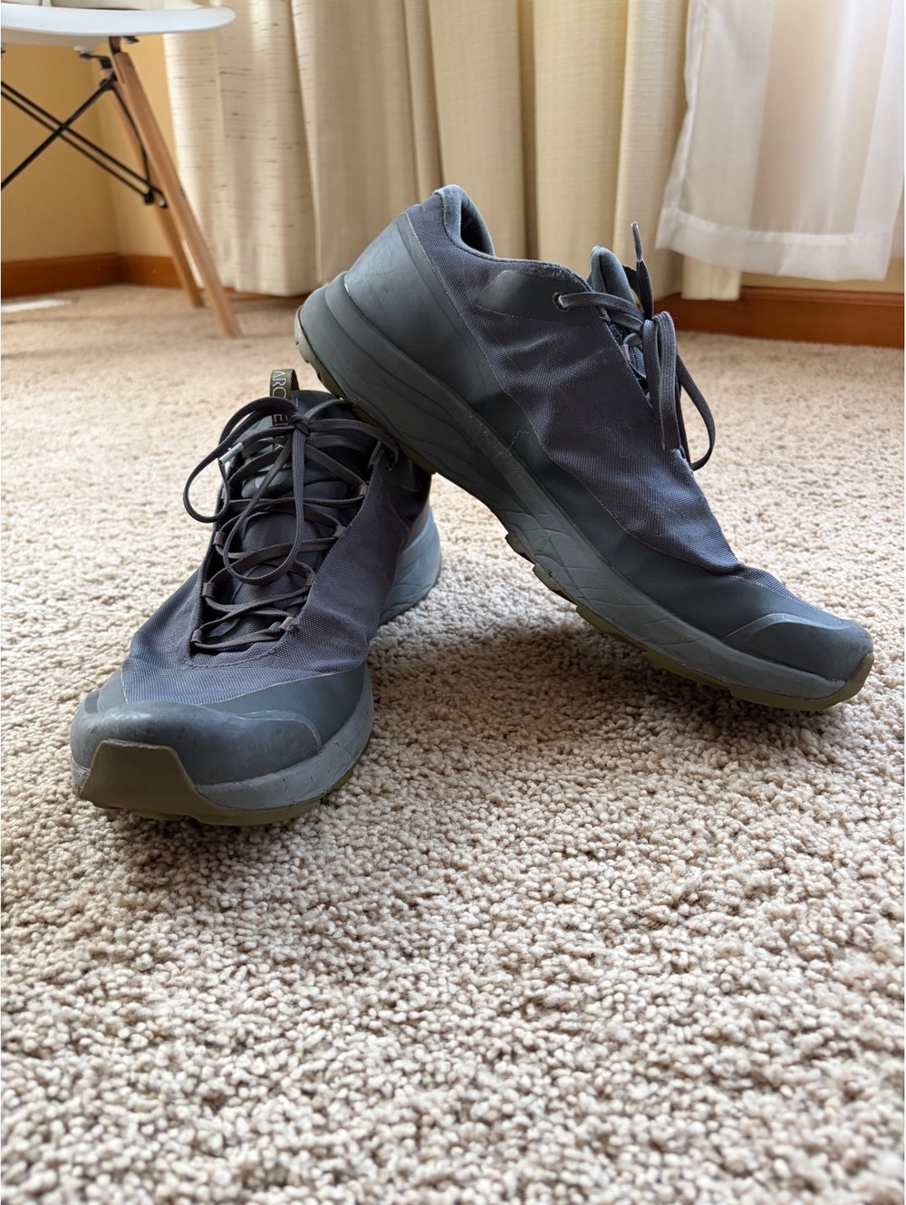 Men's Arc'teryx Aerios FL GTX low-top hiking shoes gray sz 12